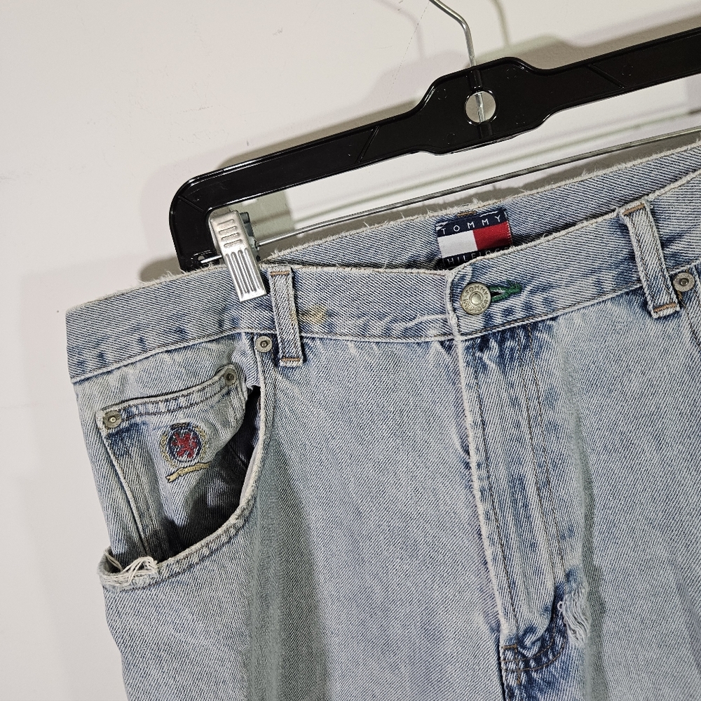 Vintage 90's Men's Tommy Hilfiger Light Blue Denim Jeans!